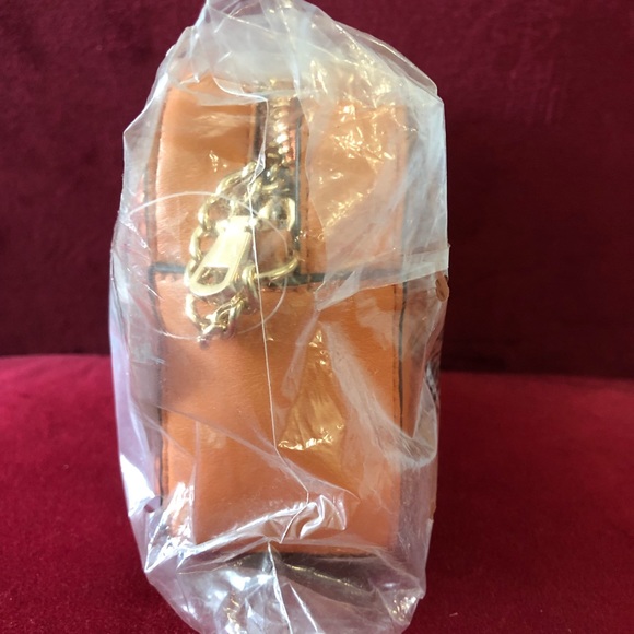 H&M Crossbody - Picture 3 of 3